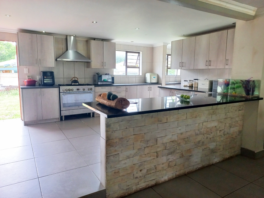 5 Bedroom Property for Sale in The Village Western Cape